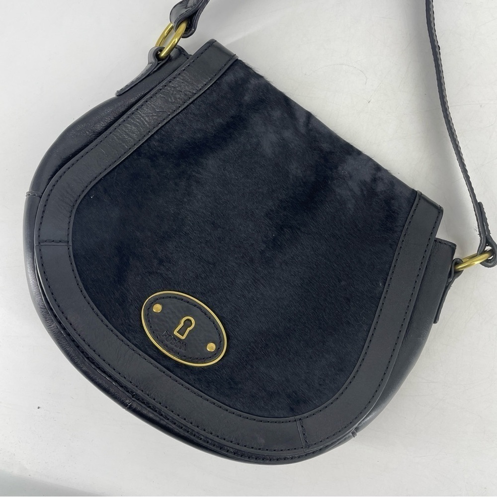 Fossil Black Leather Flap Saddle Bag Crossbody Purse Cow Hair Charm 10x10